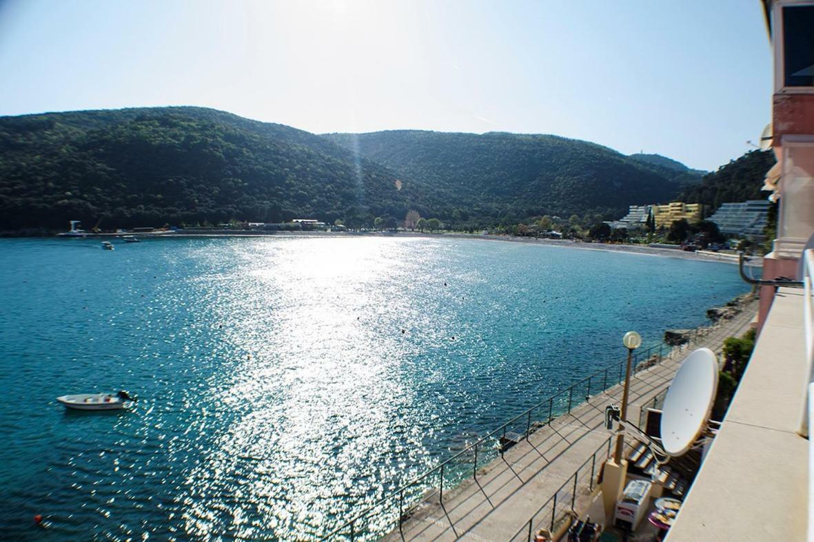Irene Apartment By The Sea - Privat Parking Rabac Extérieur photo